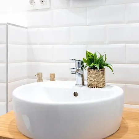 Charming & Cozy 1bedrm Apartman